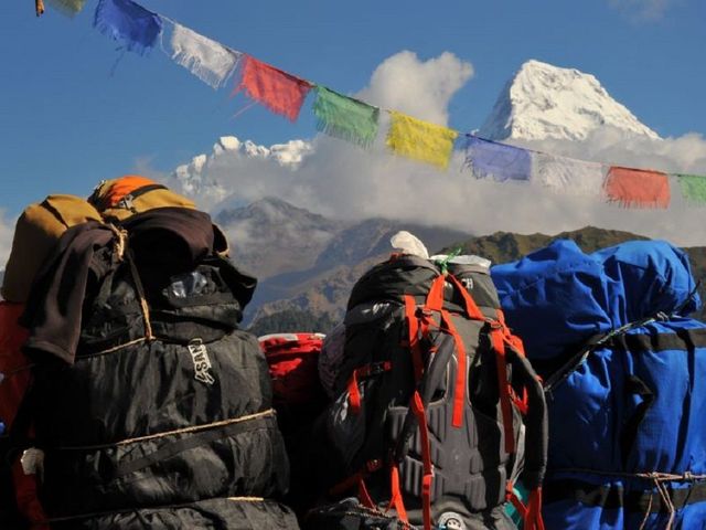 on the way to ghorepani trail